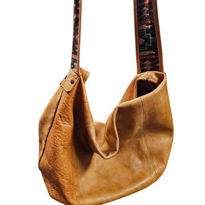 Saddle Supple Leather Large Tote with Southwest Wide Shoulder Strap